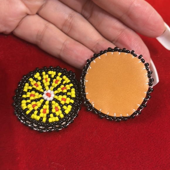 Native American bearded small medallions - Picture 2 of 2